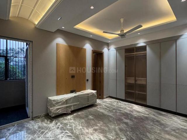 3 BHK Independent Builder Floor in Patel Nagar for resale Delhi Central. The reference number is 17818739
