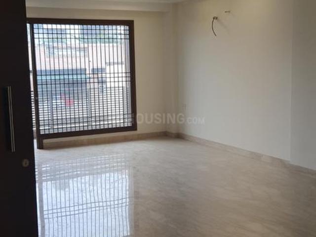 3 BHK Independent Builder Floor in Patel Nagar for resale Delhi Central. The reference number is 18313493