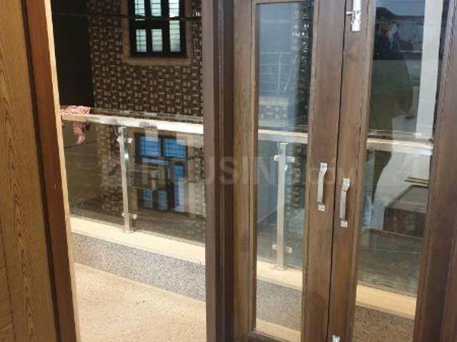 3 BHK Independent Builder Floor in Patel Nagar for resale Delhi Central. The reference number is 2212735