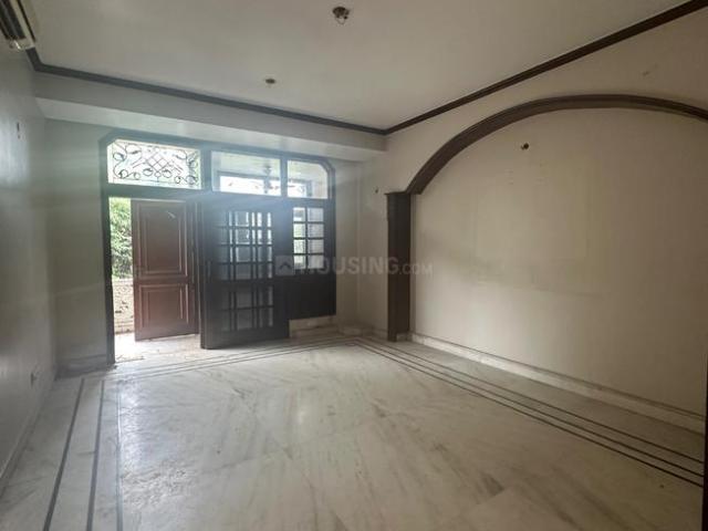 3 BHK Independent Builder Floor in Patel Nagar for resale New Delhi. The reference number is 18487979