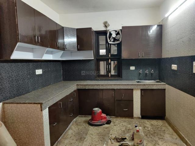 3 BHK Independent Builder Floor in Pitampura for rent New Delhi. The reference number is 20752858