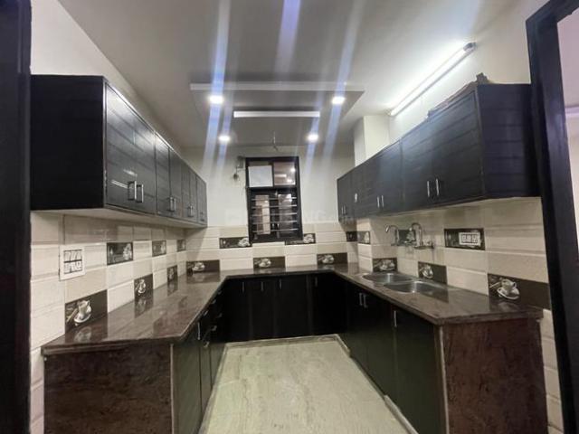 3 BHK Independent Builder Floor in Pitampura for rent New Delhi. The reference number is 20260797