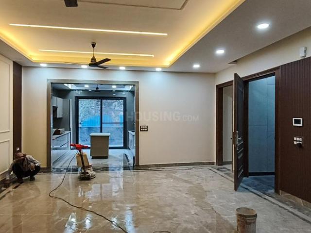3 BHK Independent Builder Floor in Pitampura for resale New Delhi. The reference number is 18527899