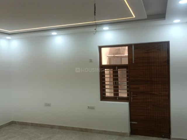 3 BHK Independent Builder Floor in Pitampura for resale New Delhi. The reference number is 20633022