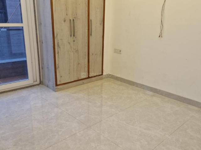 3 BHK Independent Builder Floor in Pochanpur Colony for resale New Delhi. The reference number is 20402021