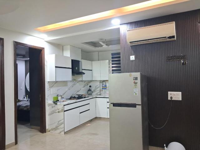 3 BHK Independent Builder Floor in Rajouri Garden for rent New Delhi. The reference number is 20970735