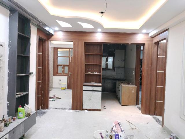 3 BHK Independent Builder Floor in Raju Parak Extension for resale New Delhi. The reference number is 18810822
