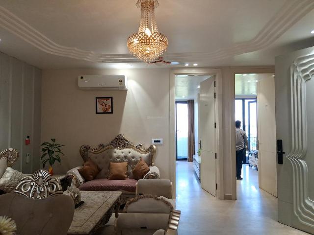 3 BHK Independent Builder Floor in Ramesh Nagar for rent New Delhi. The reference number is 18863531