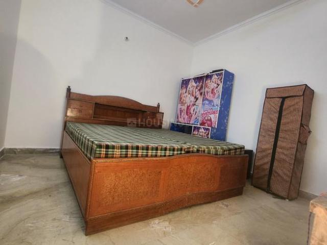 3 BHK Independent Builder Floor in Ramesh Nagar for rent New Delhi. The reference number is 20674574