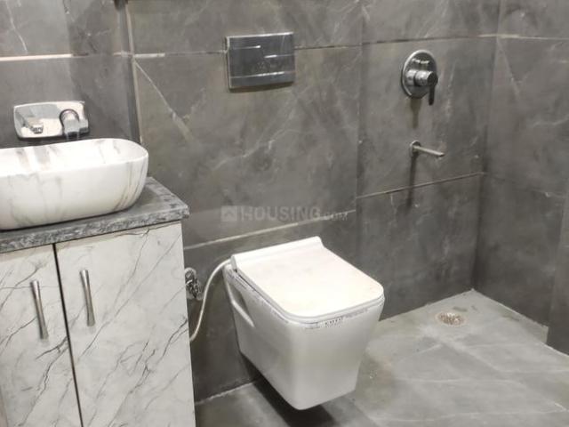 3 BHK Independent Builder Floor in Ramesh Nagar for rent New Delhi. The reference number is 20386849