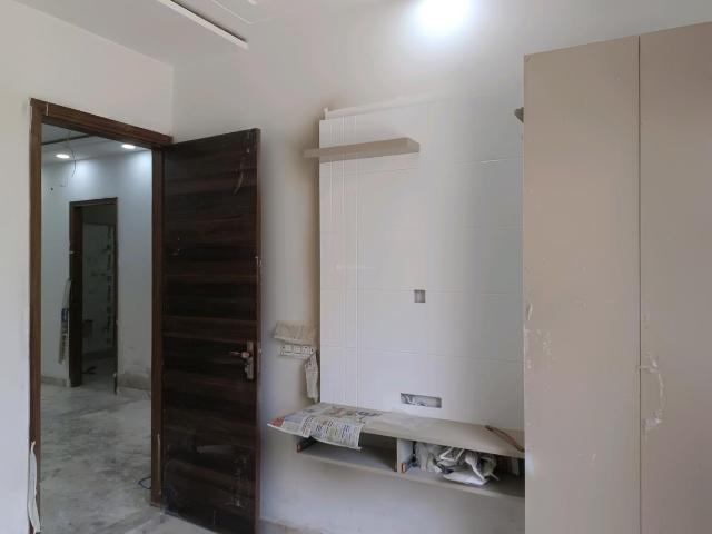 3 BHK Independent Builder Floor in Rohini Sector 28 for resale New Delhi. The reference number is 17130312