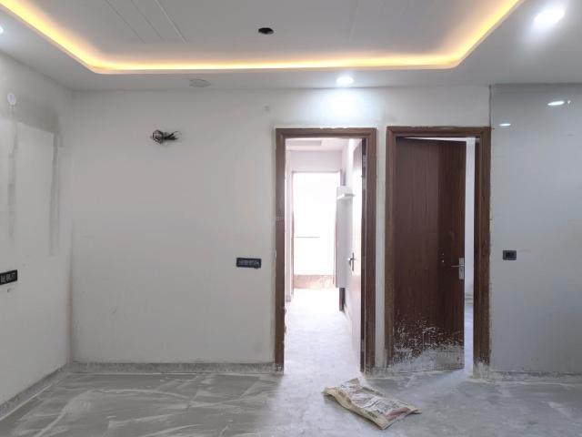 3 BHK Independent Builder Floor in Rohini Sector 28 for resale New Delhi. The reference number is 17255012