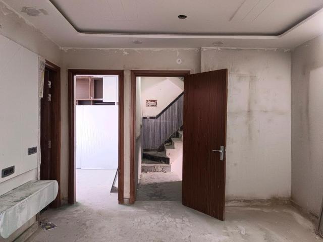 3 BHK Independent Builder Floor in Rohini Sector 28 for resale New Delhi. The reference number is 18210615