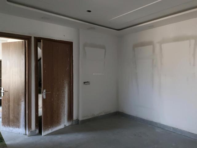 3 BHK Independent Builder Floor in Rohini Sector 28 for resale New Delhi. The reference number is 19319082