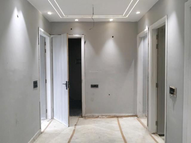 3 BHK Independent Builder Floor in Rohini Sector 28 for resale New Delhi. The reference number is 20932589