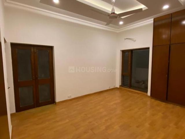 3 BHK Independent Builder Floor in Safdarjung Development Area for rent New Delhi. The reference number is 15735387