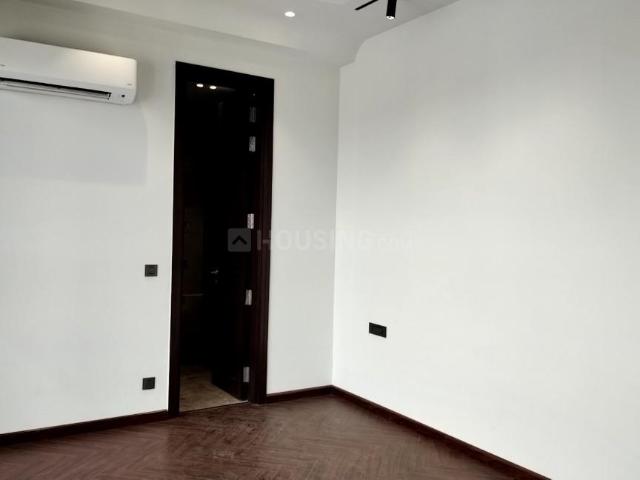 3 BHK Independent Builder Floor in Safdarjung Development Area for resale New Delhi. The reference number is 19876595