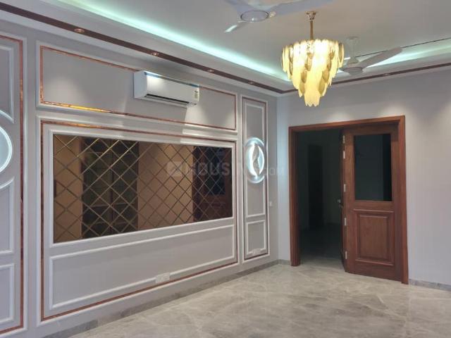 3 BHK Independent Builder Floor in Safdarjung Enclave for rent New Delhi. The reference number is 20202481