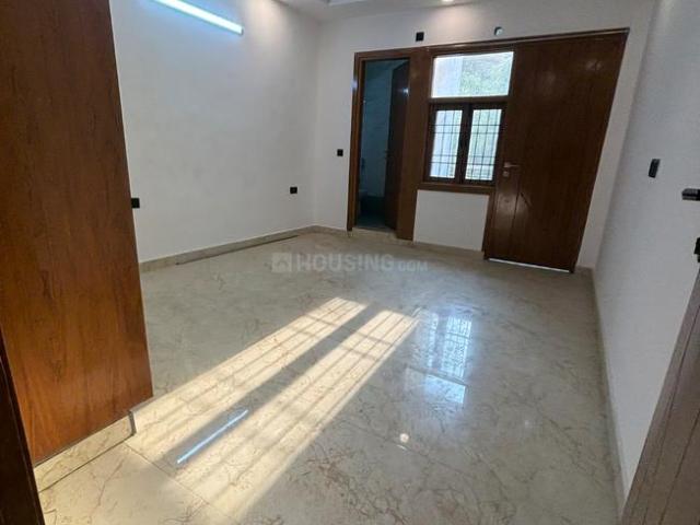 3 BHK Independent Builder Floor in Safdarjung Enclave for rent New Delhi. The reference number is 20340075