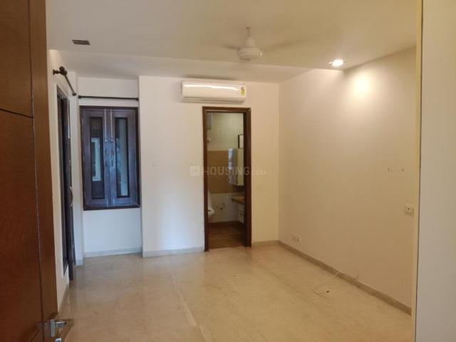 3 BHK Independent Builder Floor in Safdarjung Enclave for resale New Delhi. The reference number is 18316342