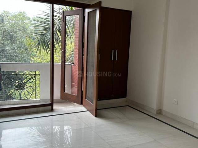 3 BHK Independent Builder Floor in Safdarjung Enclave for resale New Delhi. The reference number is 19923028