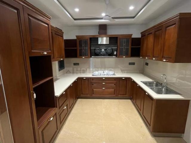 3 BHK Independent Builder Floor in Safdarjung Enclave for resale New Delhi. The reference number is 20743946