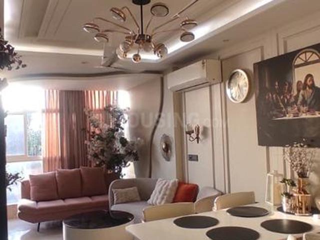 3 BHK Independent Builder Floor in Safdarjung Enclave for resale New Delhi. The reference number is 20753029