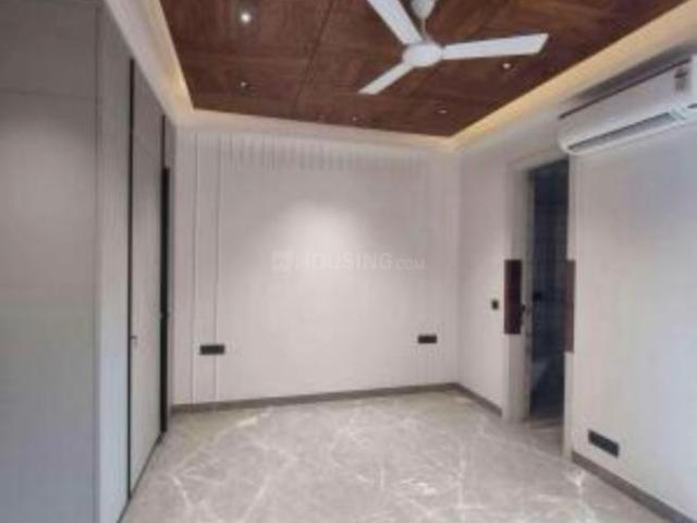 3 BHK Independent Builder Floor in Safdarjung Enclave for resale New Delhi. The reference number is 20737662