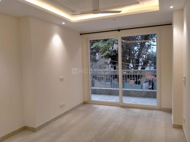 3 BHK Independent Builder Floor in Safdarjung Enclave for resale New Delhi. The reference number is 20854367