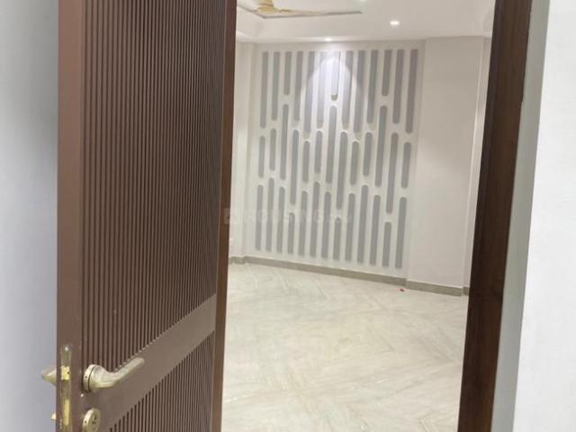 3 BHK Independent Builder Floor in Safdarjung Enclave for resale New Delhi. The reference number is 20987938