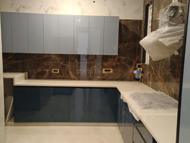 3 BHK Independent Builder Floor in Saket for rent New Delhi. The reference number is 18725127