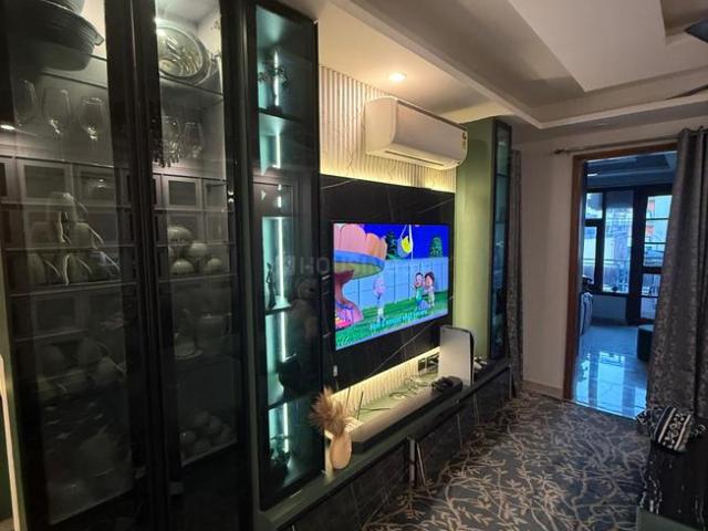3 BHK Independent Builder Floor in Saket for rent New Delhi. The reference number is 19775701