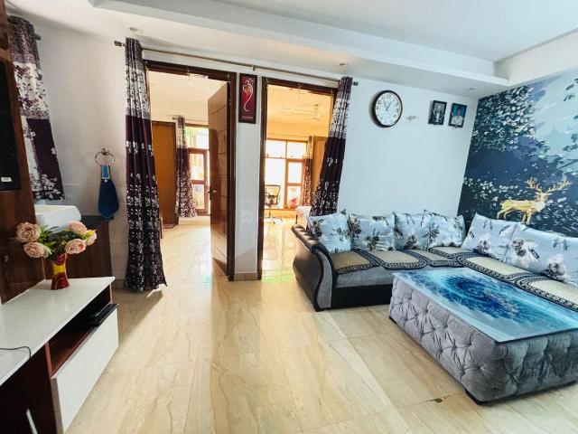 3 BHK Independent Builder Floor in Saket for resale New Delhi. The reference number is 7478481