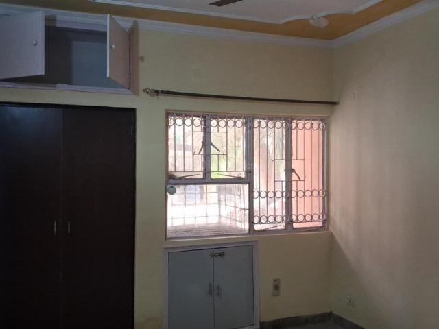 3 BHK Independent Builder Floor in Sarita Vihar for rent New Delhi. The reference number is 19697817