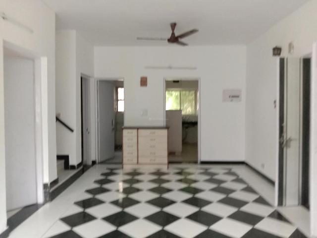 3 BHK Independent Builder Floor in Sarita Vihar for resale New Delhi. The reference number is 17658587