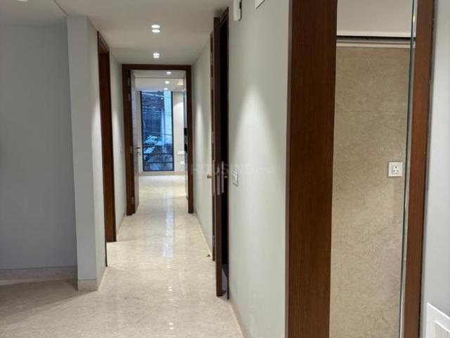 3 BHK Independent Builder Floor in Sarvapriya Vihar for resale New Delhi. The reference number is 20406854