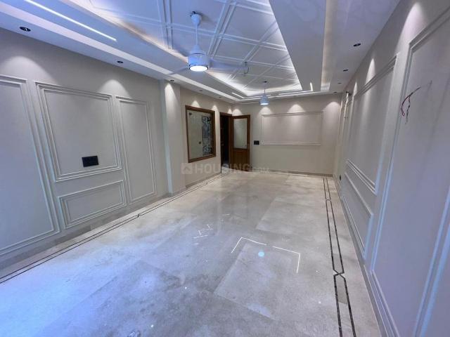 3 BHK Independent Builder Floor in Sarvodaya Enclave for rent New Delhi. The reference number is 20617032