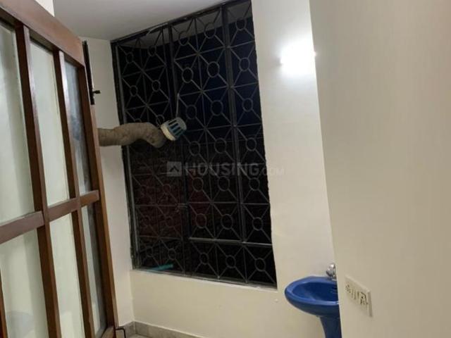 3 BHK Independent Builder Floor in Sarvodaya Enclave for rent New Delhi. The reference number is 20739351