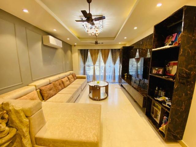 3 BHK Independent Builder Floor in Sushant Lok Phase 1 for resale Gurgaon. The reference number is 20620207