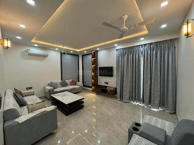 3 BHK Independent Builder Floor in Sector 40 for rent Noida. The reference number is 15368999