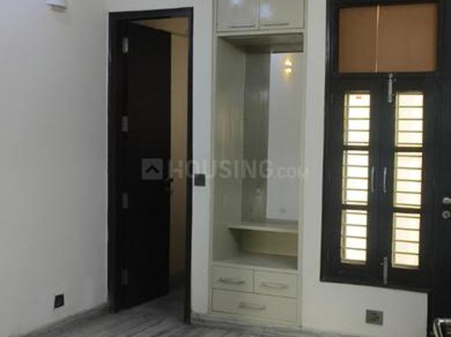 3 BHK Independent Builder Floor in Sector 41 for rent Noida. The reference number is 20319986