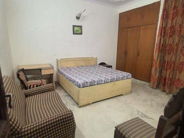3 BHK Independent Builder Floor in Sector 41 for rent Noida. The reference number is 20763399