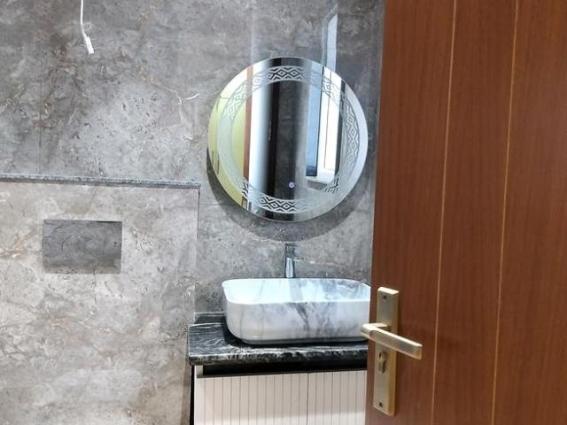 3 BHK Independent Builder Floor in Sector 41 for resale Gurgaon. The reference number is 18110219