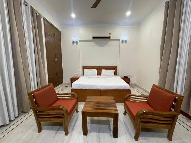 3 BHK Independent Builder Floor in Sector 46 for rent Noida. The reference number is 20745979