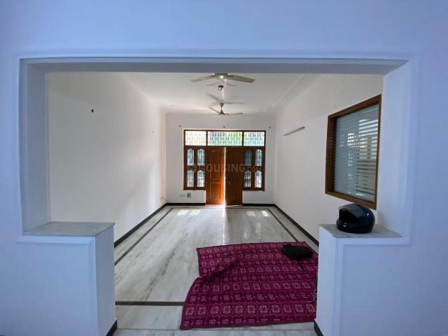 3 BHK Independent Builder Floor in Sector 46 for rent Noida. The reference number is 20708766