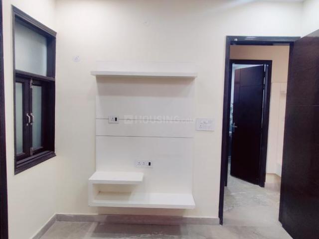 3 BHK Independent Builder Floor in Sector 4 Rohini for rent New Delhi. The reference number is 19257349
