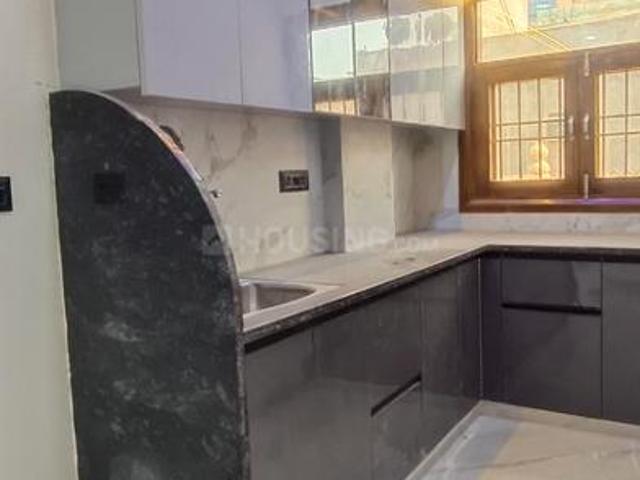 3 BHK Independent Builder Floor in Sector 4 Rohini for resale New Delhi. The reference number is 14009660