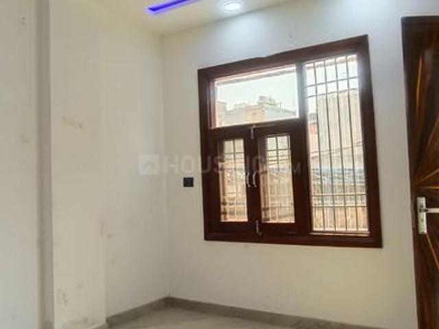 3 BHK Independent Builder Floor in Sector 4 Rohini for resale New Delhi. The reference number is 14009787