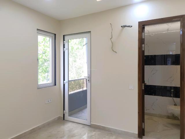 3 BHK Independent Builder Floor in Sector 4 Rohini for resale New Delhi. The reference number is 19930585