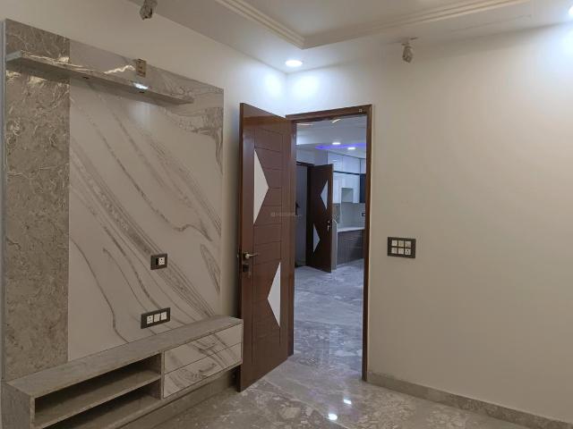 3 BHK Independent Builder Floor in Sector 5 Rohini for resale New Delhi. The reference number is 20313974